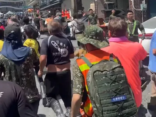 光復佛祖街救災傳潰堤 志工狂奔逃命!縣府急澄清勿恐慌