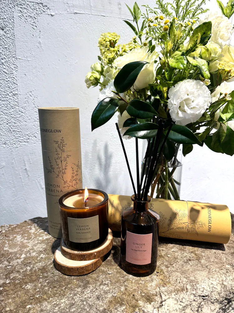 漫步花園系列香氛蠟燭1800元、擴香瓶160ml／1900元。張家玲攝