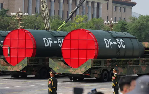中國狂秀軍備轉移焦點?美專家:掩蓋解放軍高層動盪