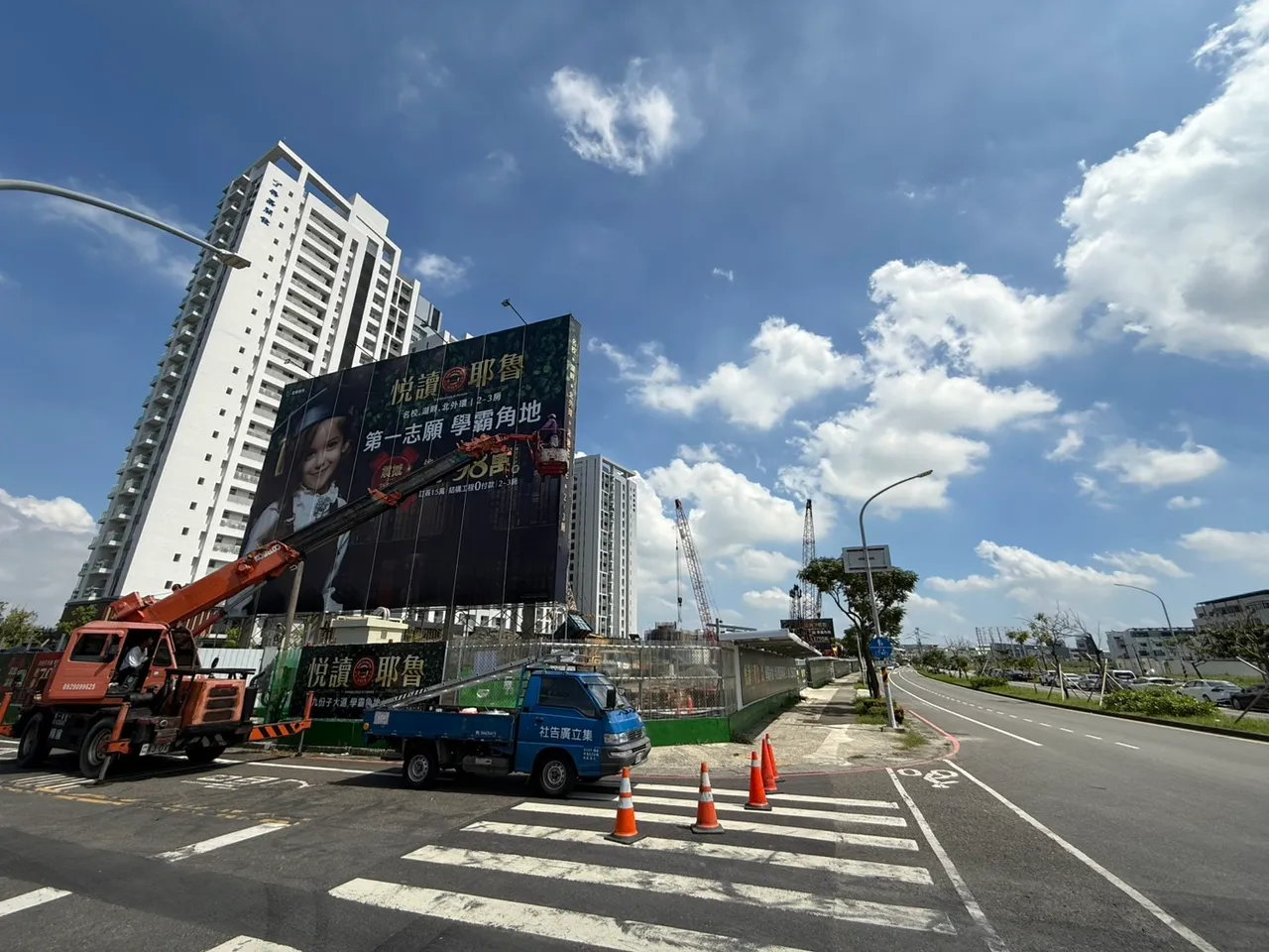 兴富发案具备生态河与国小双面景观宅。叶家铭摄