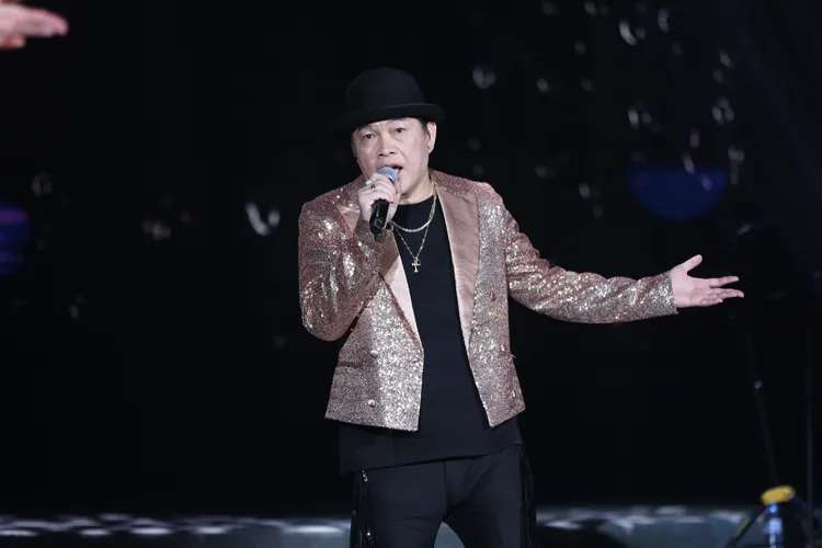 康康獻唱。彭欣偉攝