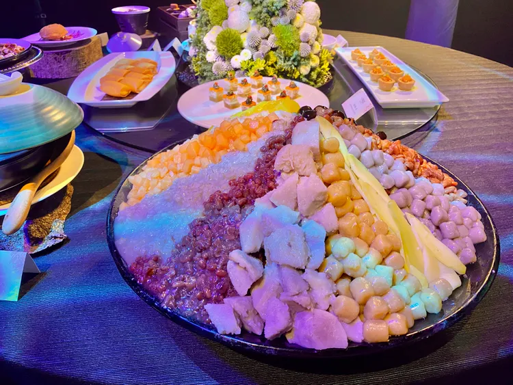 今年麗晶之夜餐點由晶華軒推出大份量配料的壯觀冰品等。莊偉祺攝