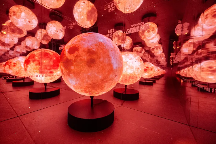 天梭表沉浸式光影特展限時4天開放。品牌提供