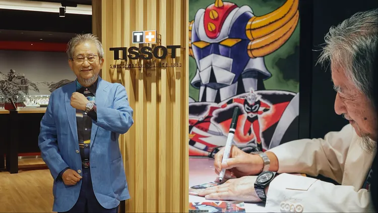  《金剛戰神》作者永井豪配戴TISSOT PRX金剛戰神特別版腕錶。品牌提供
