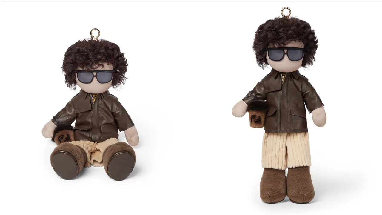 FENDI BFF珍藏版加大吊饰(Tazio),19万6000元。品牌提供
