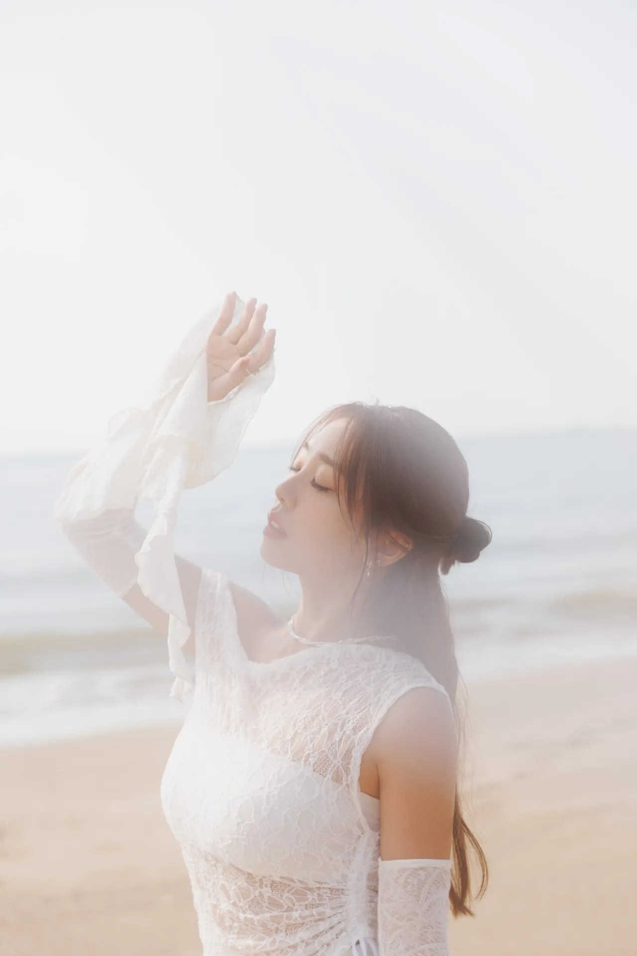 艾薇以歌抒情。原音娱乐提供