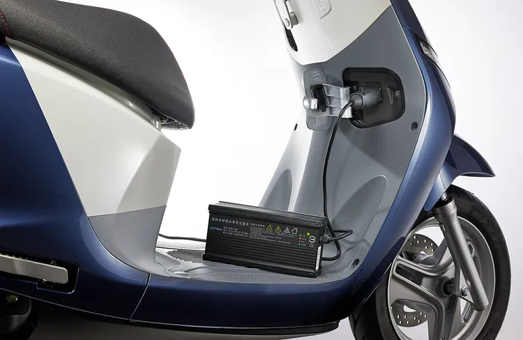 首購前100位車主可享原廠充電器早鳥價5,000元優惠。業者提供