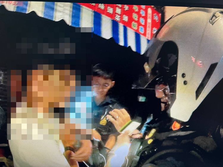 男子鬼鬼祟祟去超商！警察一盤查就露餡　外籍車手涉5條罪名