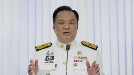 泰王御准!「會說廣東話」的富豪阿努廷就任總理 有個很通俗的中文名