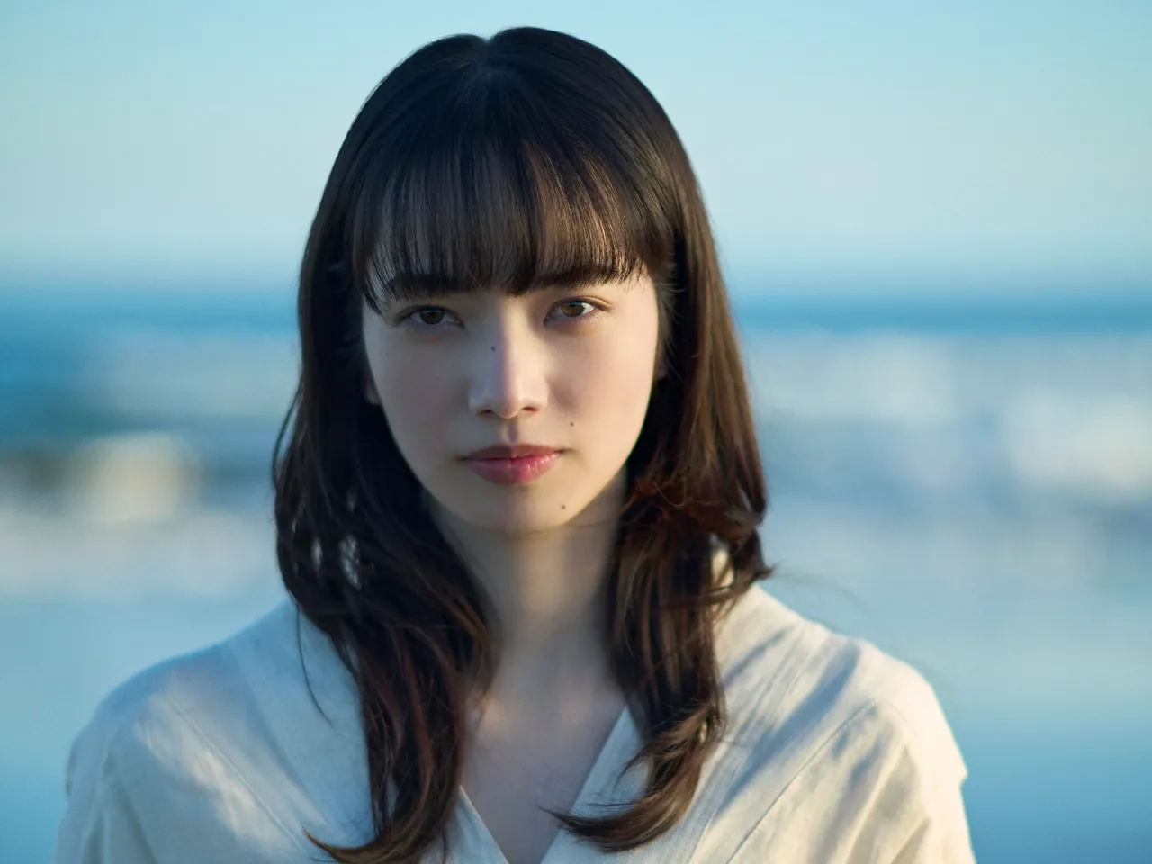 小松菜奈饰演关键的神秘女子。壹壹喜喜电影股份有限公司提供