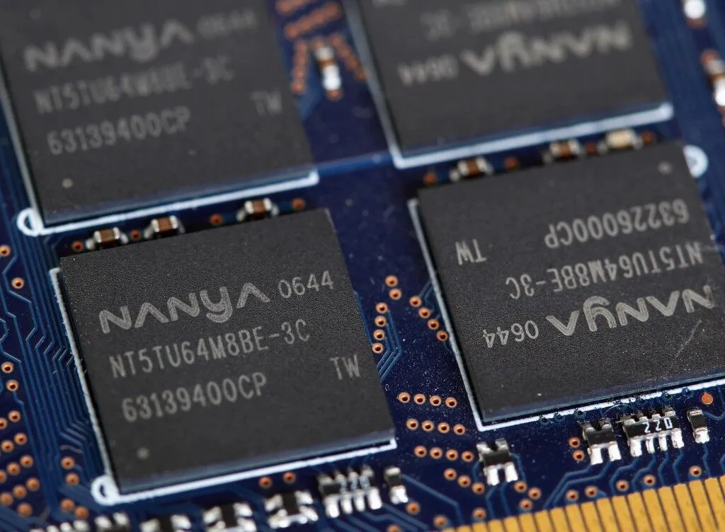 推論AI需求暴增!CSP狂掃貨導致缺貨 QLC SSD明年爆發性成長