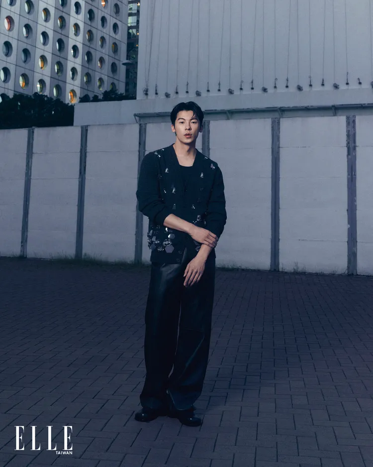 許光漢拍攝《ELLE》封面。《ELLE》國際中文版提供