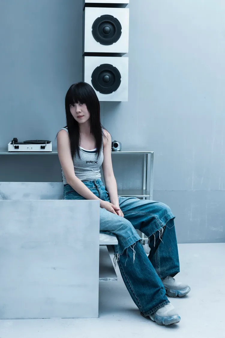 白安羞稱：「這次是有史以來最親密MV！」相信音樂提供