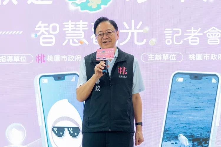 張善政推動珍珠海岸智慧觀光。桃園市府提供
