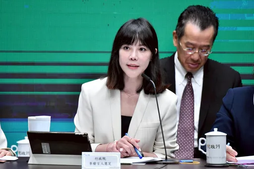 卢秀燕抱怨中捷补助款遭砍!行政院点明财划法问题「对台中挹注创新高」