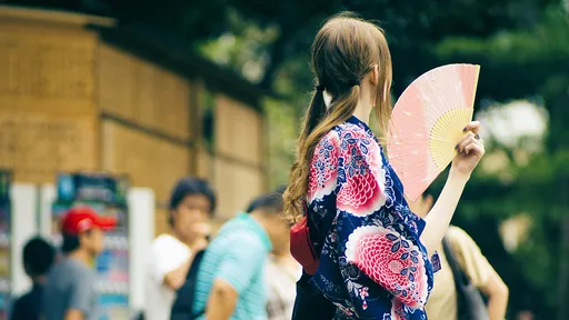 25歲賣淫女「欠學費怕退學」他急掏11萬 她拿錢轉身嫖牛郎