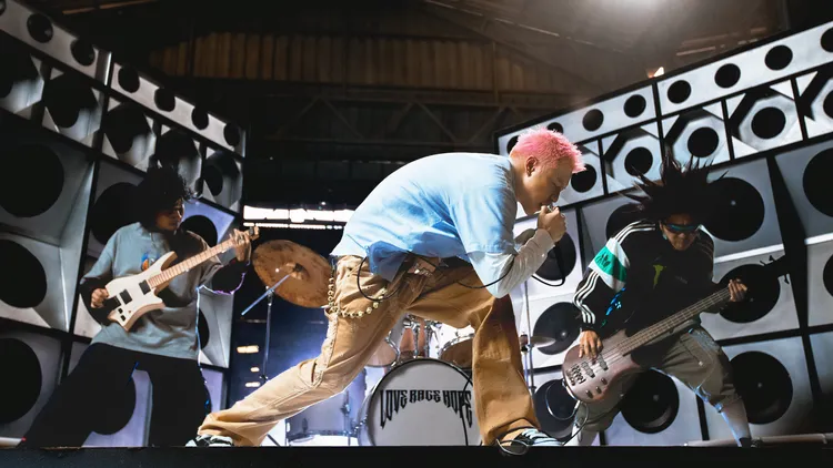 周湯豪MV重金赴泰國取景。環球音樂提供
