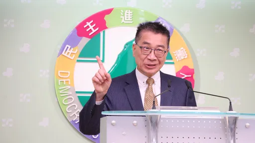 批黃國昌有病要看醫生!徐國勇:民眾黨就是裝著葉克膜的貪污黨