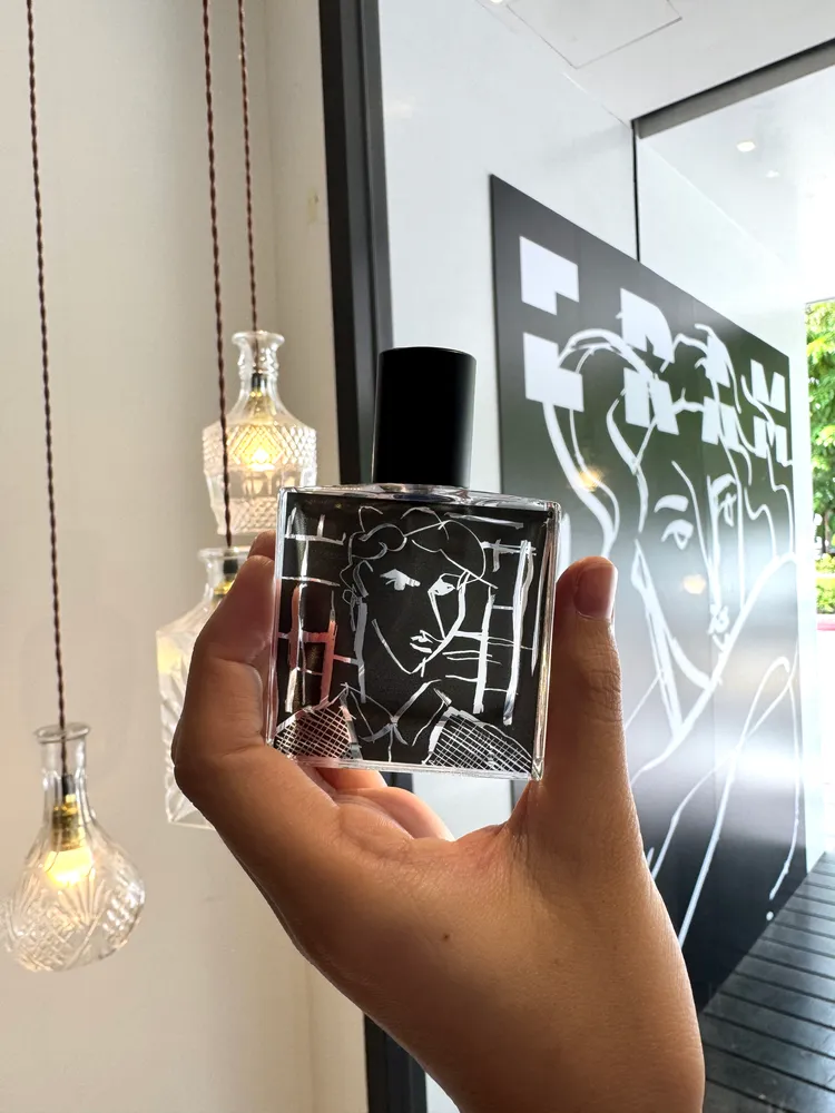 ERAM的香氛瓶身都有獨特的圖騰。張家玲攝