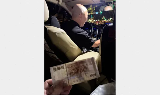 志工買雨鞋要去災區 運將一聽秒掏500元贊助!他瞬間被暖哭
