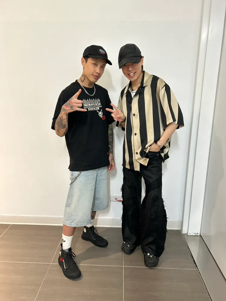 阿夜（左）、頤原表示聽到《MAGIC》哭了。陳薇安攝