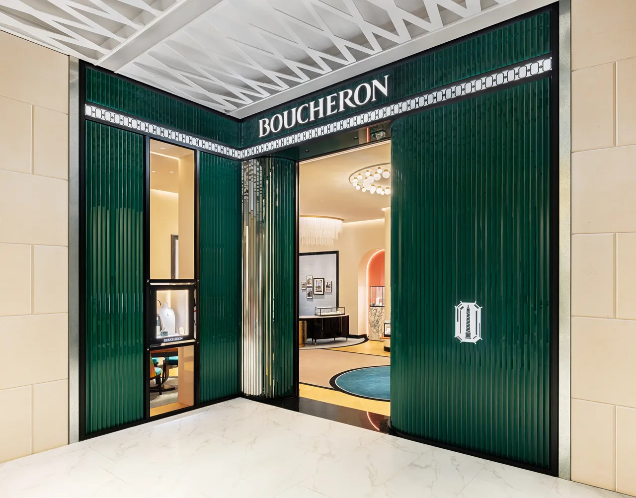 BOUCHERON新光三越Diamond Towers精品店崭新开幕。品牌提供