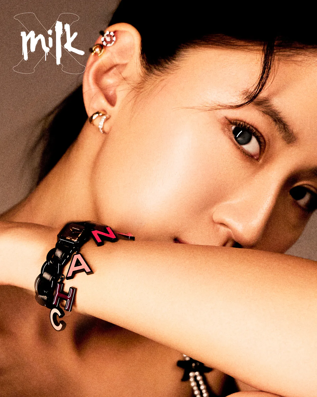 9m88拍摄《MilkX》封面。《MilkX》Taiwan提供