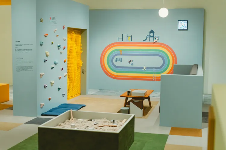 展覽設有互動裝置，適合親子共同體驗，寓教於樂。北美館提供