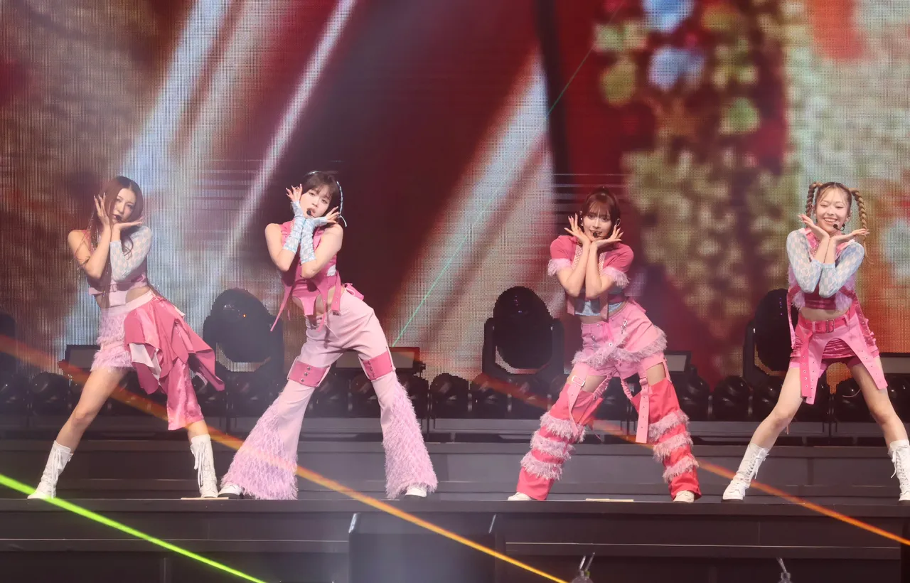 @onefive由今天壽星GUMI(左起)、SOYO、KANO、MOMO組成。莊宗達攝
