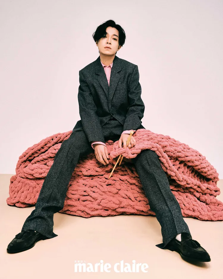 吳青峰拍攝《Marie Claire美麗佳人》封面。《Marie Claire美麗佳人》國際中文版提供