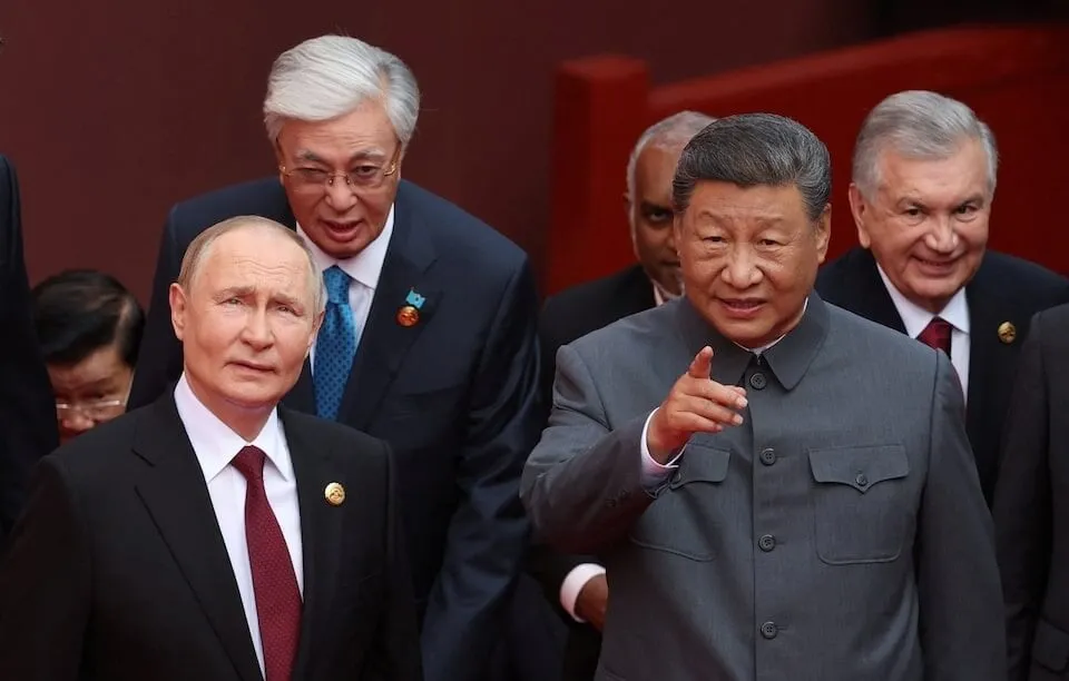 俄罗斯总统普丁(左)与中国国家主席习近平谈到了长生不老的话题。路透社