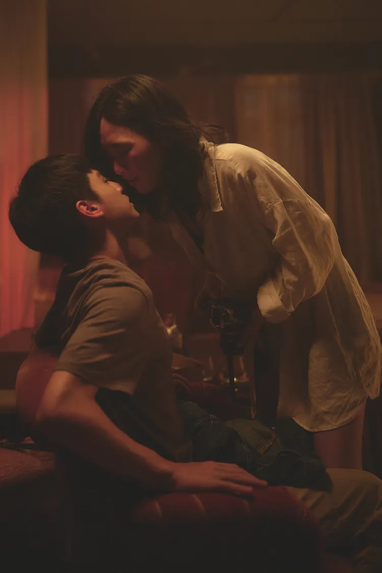 吳可熙情慾戲放太開，劉敬害羞不敢直視。周子娛樂提供