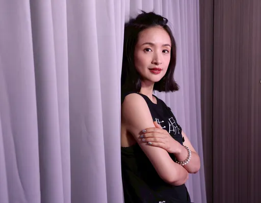 专访|林依晨曝婚姻秘诀「几乎没吵过架」 升格二宝妈累喊:比当演员更难