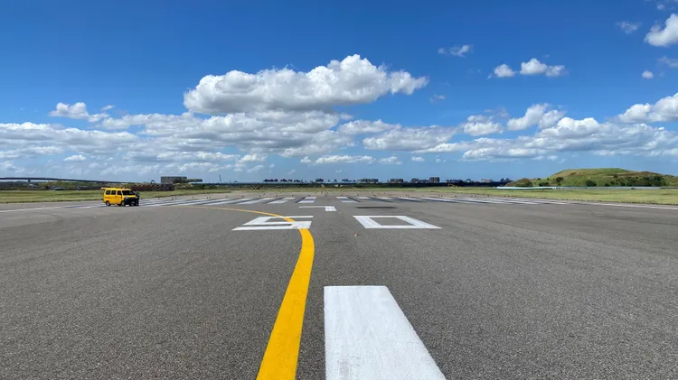 桃園機場於11月將挑選10個工作日，進行北跑道歲修。桃機提供