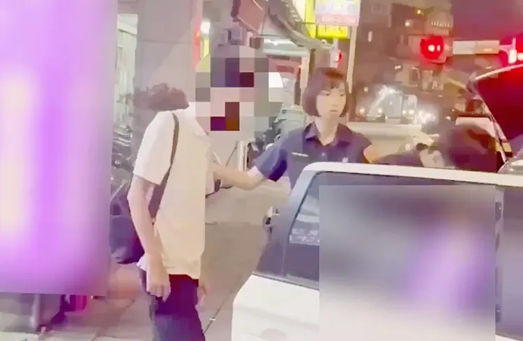 警方帶回負責人以及4女1男。警方提供