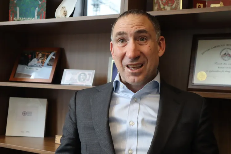 美國拚台美晶片製造五五分，華府智庫「資訊技術與創新基金會」專家埃澤爾評估，要在川普剩餘任期內達成的可能性極低。中央社