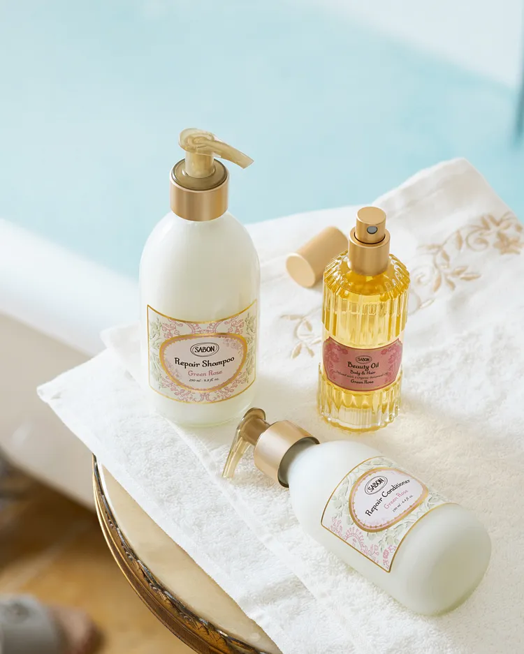 SABON全新保濕光萃油也可用作髮絲養護。張家玲攝