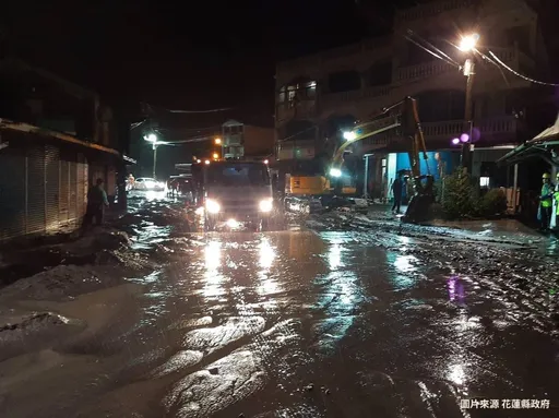 洪水吞噬花蓮!張善政好友母親「遭埋床上死亡」 急下3命令