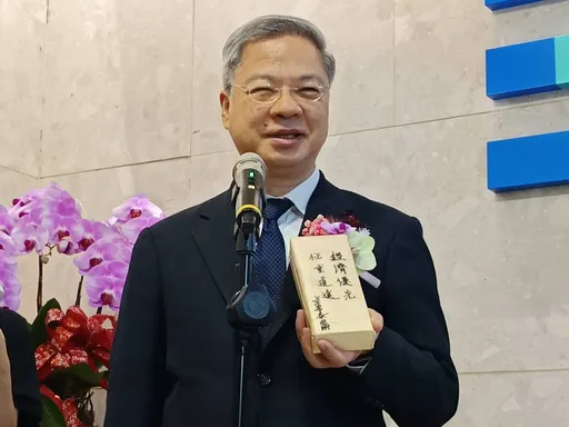 經濟部長龔明鑫射4箭讓台廠「有路可走」 收到卓揆「8字祝福」也是指示