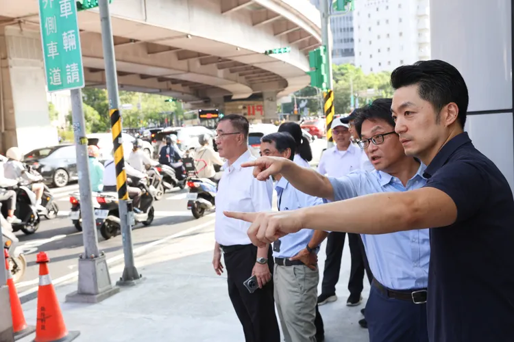 蔣萬安強調將持續觀察並優化號誌，以安全為首要考量。北市府提供