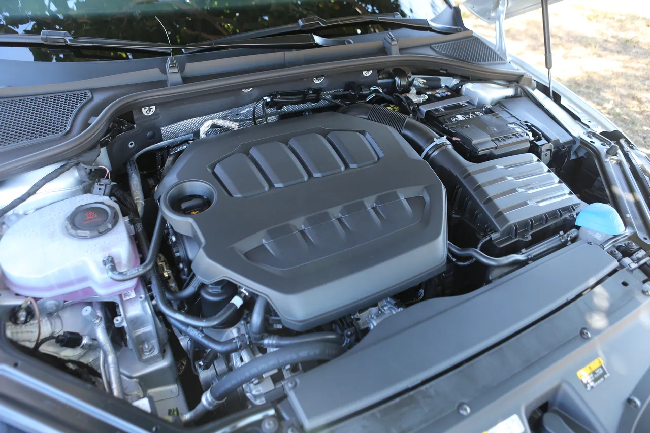 Octavia Combi 2.0 TSI 4x4采用相当成熟的EA888 2.0升涡轮增压引擎,输出达204hp与32.6kgm,搭配七速DSG湿式双离合器,0-100km/h加速仅需6.7秒。林浩升摄