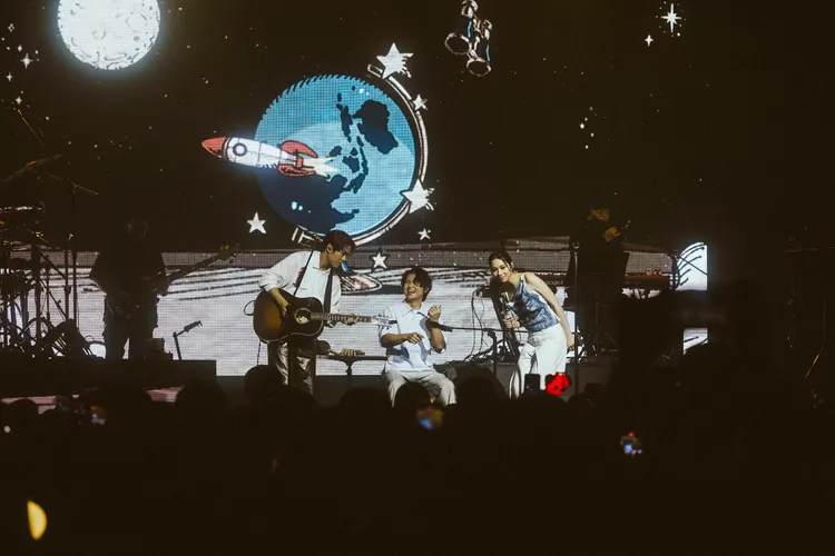 告五人高雄開唱，與粉絲超近距離。相信音樂提供