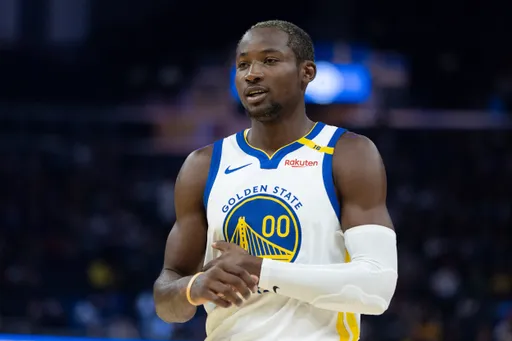 扯!NBA只剩20多天就要开训 勇士还没搞定库明加的合约