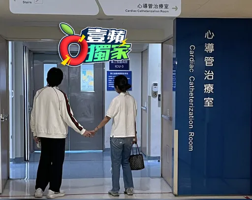 獨家直擊|75歲國寶級藝人林光寧呼吸困難送醫 女婿蕭敬騰緊握Summer焦急守候