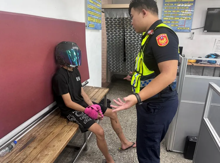 落跑的15歲謝姓少年在8小時後落網。翻攝畫面