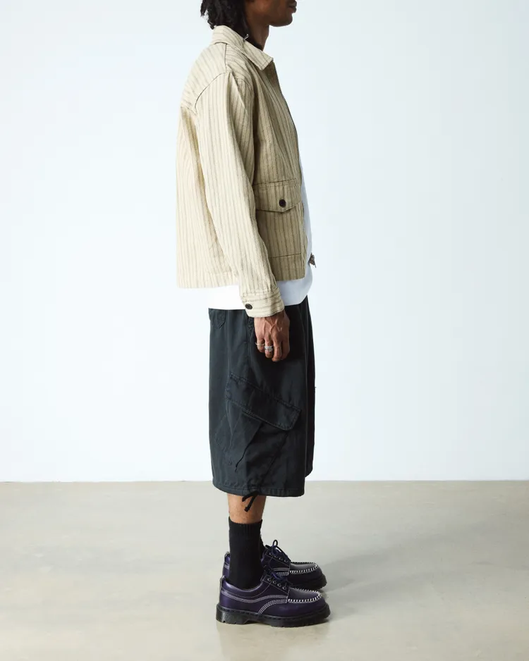 Lowell系列以俐落輪廓與百搭特性，迅速成為品牌熱銷鞋款。品牌提供