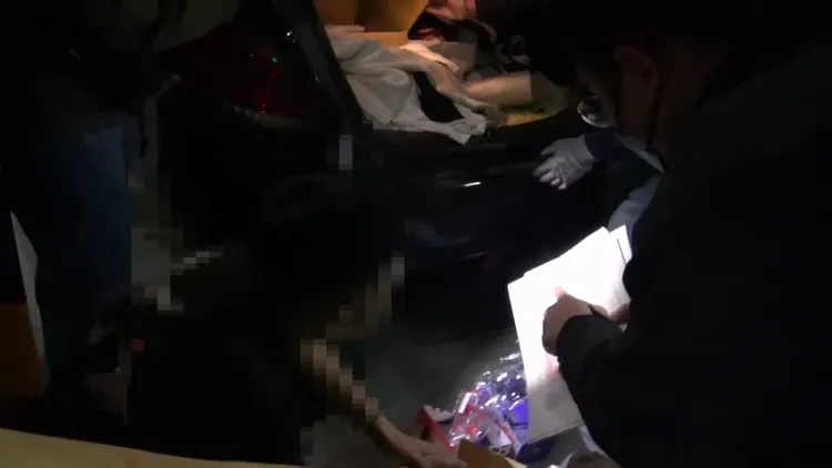 台中市刑大查獲「台灣大禹嶺」字樣的毒咖啡包，逮捕3名藥頭。民眾提供