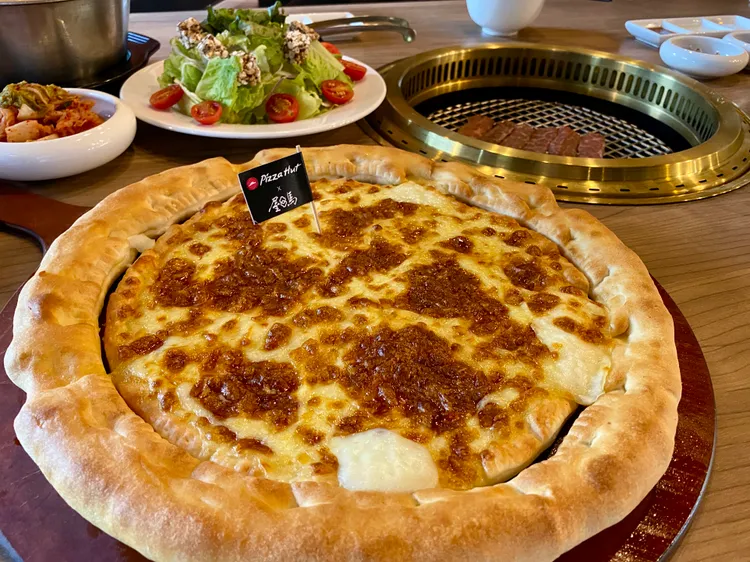 限時回歸的「大月亮圈圈」口味於PK APP限量開搶，單點只要199元。莊偉祺攝