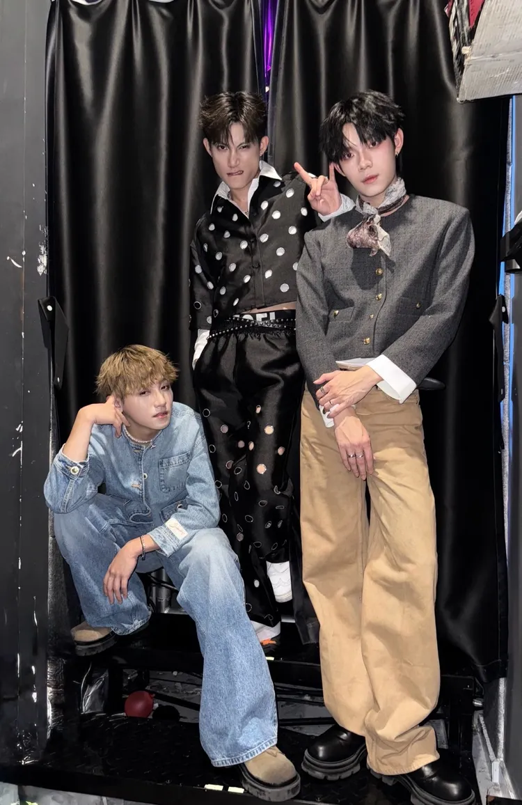 「Saturnday」成員小潘（左起）、立杰、凱杰組團帶粉絲出遊。星之旅提供