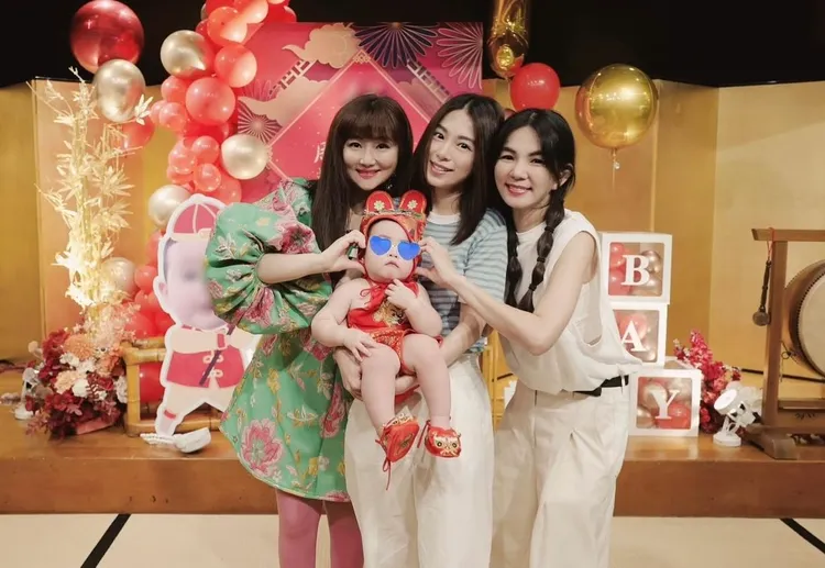 S.H.E 感情堪比家人。翻攝Selina IG